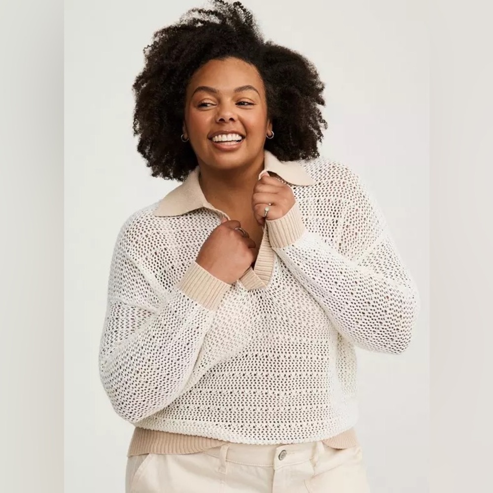 Torrid Pullover White and Tan Sweater Collared